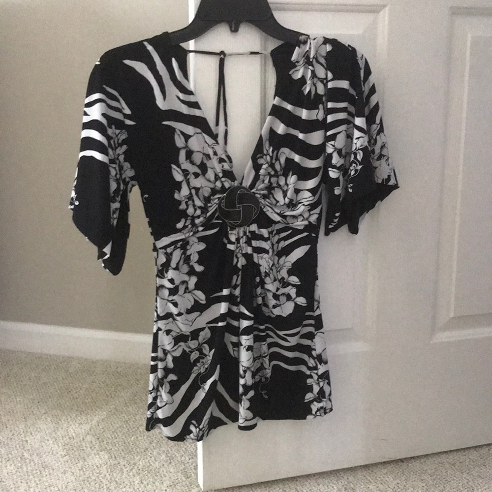 White House black market shirt